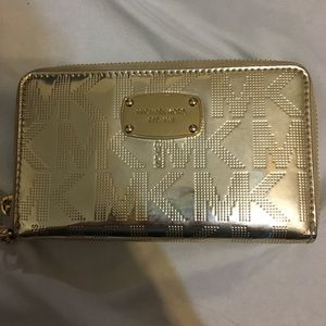 Micheal Kors wallet